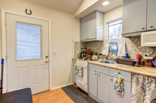 462 Mercedes Ln, Pismo Beach CA  93420-2658 exterior