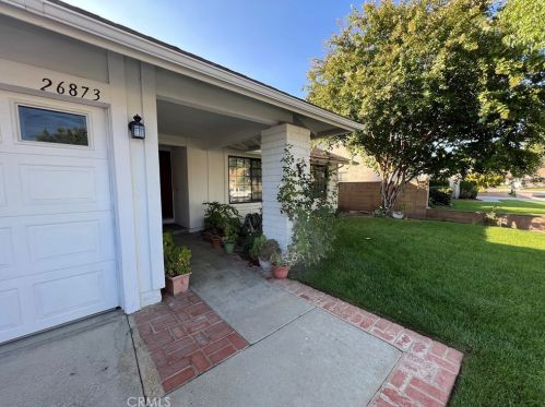 26873 Cuatro Milpas St, Santa Clarita CA  91354-2332 exterior