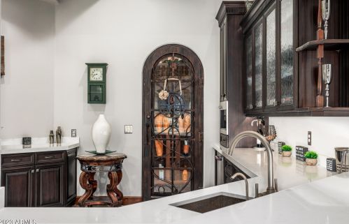 6024 Sunnyside Dr, Scottsdale AZ 85260-5724 exterior