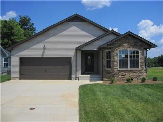 1847 Camelot Dr, Clarksville, TN 37040-3184
