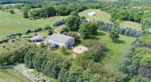 2089 105th St, Pitzer, IA 50072-8636