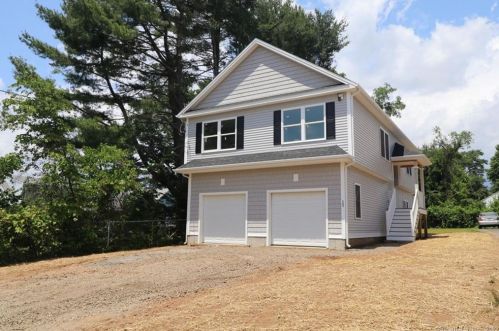 151 Pinehurst Ave, New Britain, CT 06053-3526