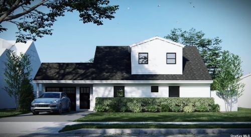27 Walnut Ln, Hicksville, NY 11801-5714