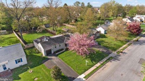 308 Clear Spring Rd, Lansdale, PA 19446-2904
