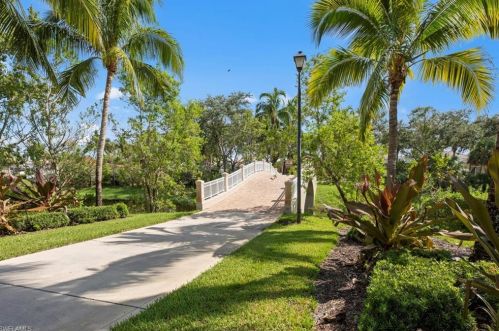 15387 Upwind Dr, Bonita Springs FL  34135-8588 exterior