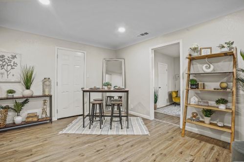 1401 Tebbutt Ave, Modesto CA  95350-3948 exterior