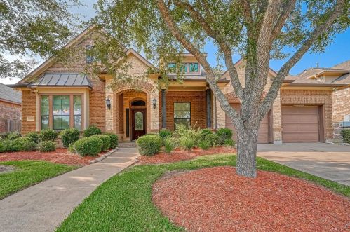 12919 Southern Rdg Dr, Pearland TX  77584-3699 exterior