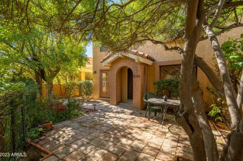 10431 10th Pl, Phoenix, AZ 85020-8535