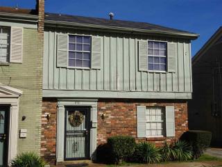 978 University St, Memphis, TN 38107-3237