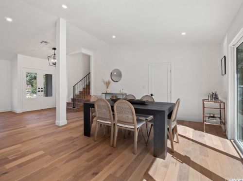 5267 Gould Ave, La Canada CA  91011-2443 exterior