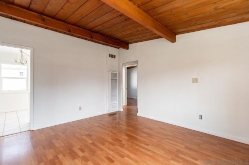 4217 Gresham St, San Diego CA  92109-5342 exterior