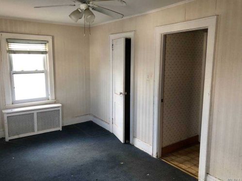 118 Lawson Ave, East Rockaway NY  11518-2327 exterior