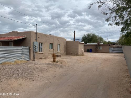 3543 Clark Ave, Tucson, AZ 85713-5946