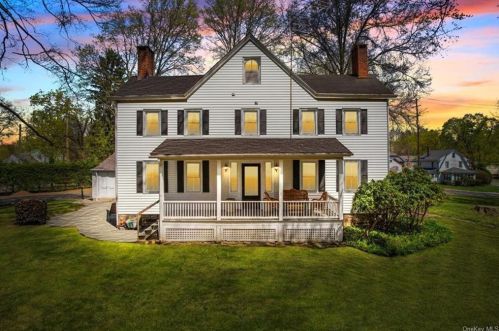 12 Highland Ave, Walden NY  12586-1402 exterior