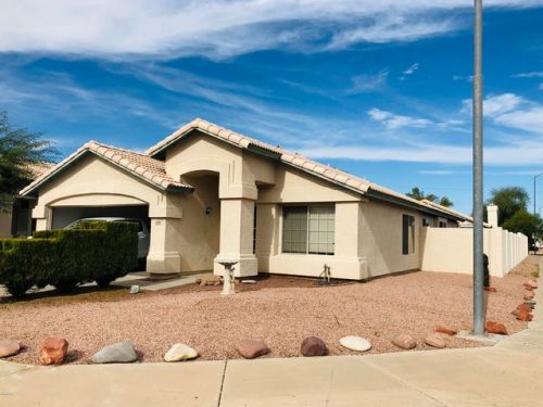 2550 Caballero St, Mesa, AZ 85213-7716