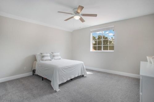 7579 Berkshire Pines Dr, Naples FL  34104-9445 exterior