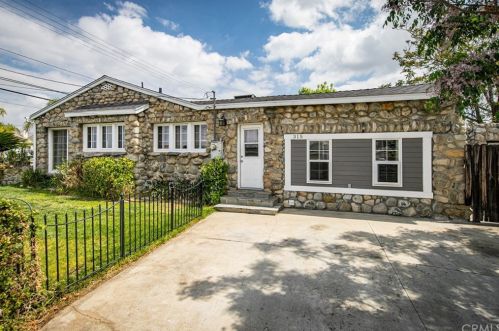 315 Lugonia Ave, Redlands CA  92374-2239 exterior