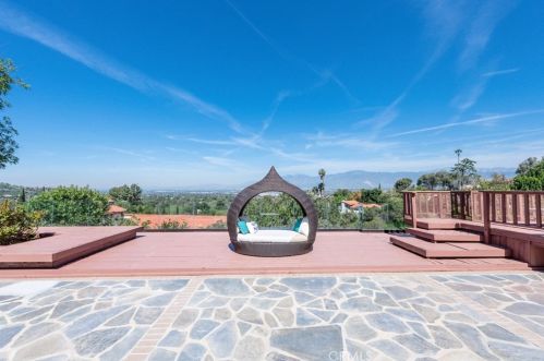 1800 Buenos Aires Dr, Covina CA  91724-3901 exterior