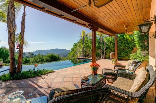 5320 Ivafern Ln, La Canada CA  91011-2811 exterior