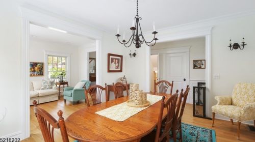 211 Seneca Pl, Westfield NJ  07090-4335 exterior