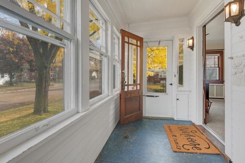 233 Woodlawn Ave, Green Bay WI  54303-2850 exterior