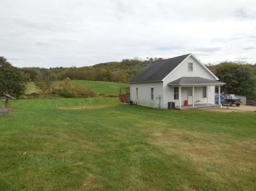 4183 Old Pittsburgh Rd, Wampum, PA 16157-6727