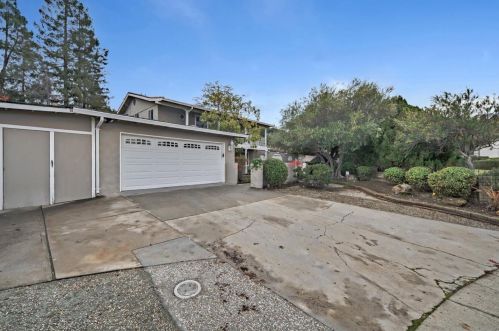 1142 Olive Branch Ln, San Jose, CA 95120-5412