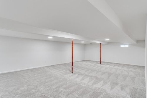 450 Pickett Dr, Covington KY  41011-1861 exterior