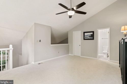 7620 Willow Pt Dr, Falls Church VA  22042-7530 exterior