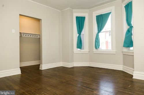 421 Hanover St, Carlisle PA  17013-1930 exterior