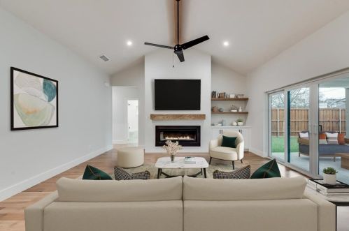 9003 Frst Hl Blvd, Dallas TX 75218-3633 exterior