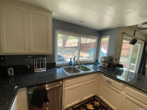 39754 Roripaugh Rd, Temecula CA  92591-6117 exterior