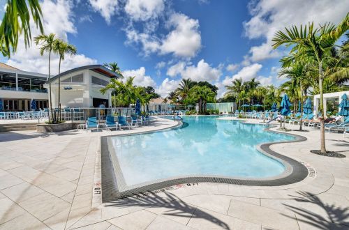 42 Northwoods Ln, Boynton Beach FL  33436-7405 exterior