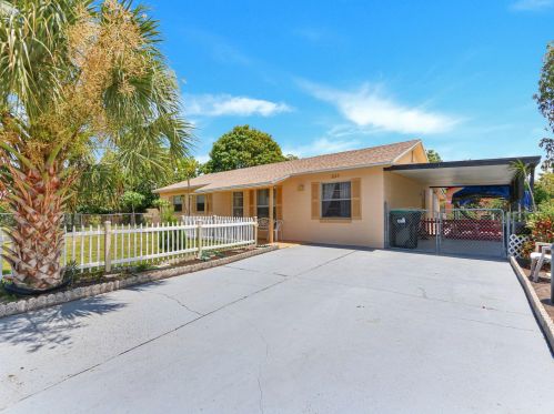 6645 Gunnell Ct, Orlando, FL 32809-6529