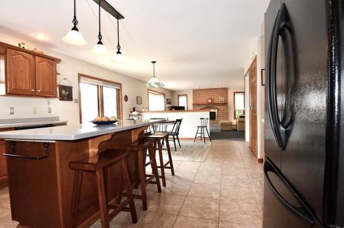 4438 Bachman Dr, Schnecksville PA  18078-2246 exterior