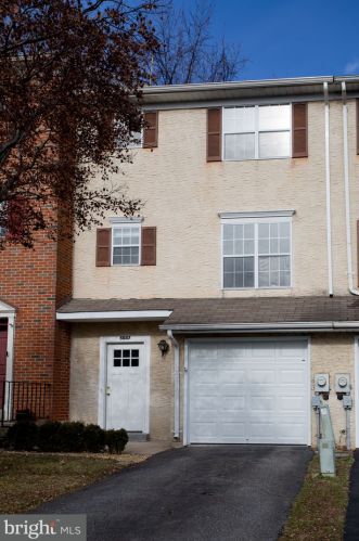 5047 Woodmill Dr, Wilmington, DE 19808-4081
