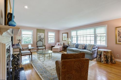 489 Fairmount Ave, Chatham Township NJ  07928-1370 exterior