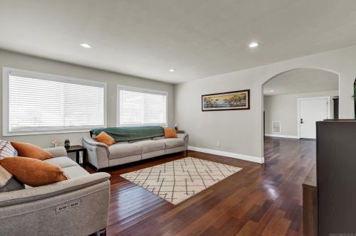 2855 Victoria Dr, Alpine CA  91901-3669 exterior