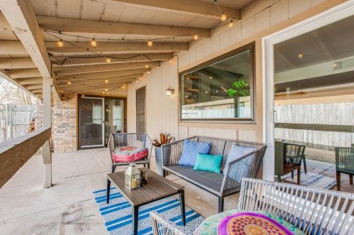 1206 Creekwood Ct, Allen TX  75002-2909 exterior