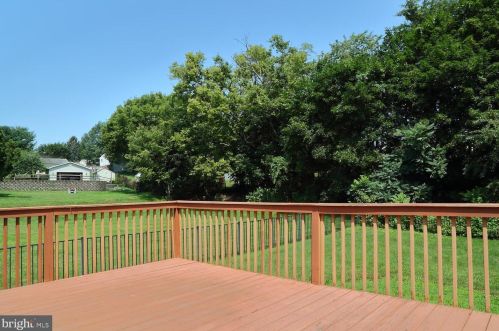8042 Jefferson St, Hummelstown PA  17036-9319 exterior