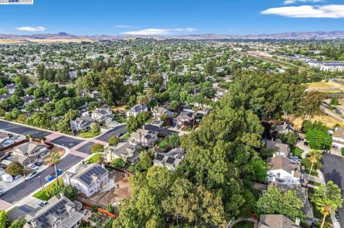 795 Daisyfield Dr, Livermore CA  94551-3990 exterior