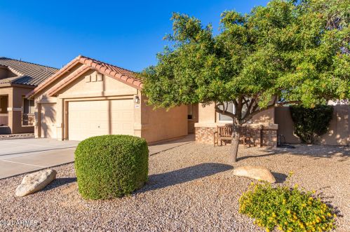 1083 Parkcrest St, Gilbert, AZ 85296-8812