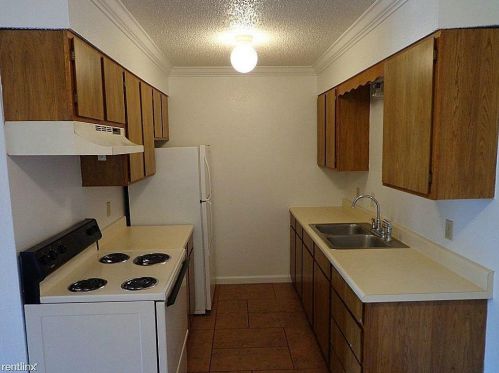 1 Gould Park Rd, Bridgeport, OH 43912-1089