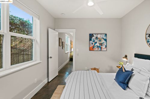 3214 Ettie St, Oakland CA  94608-4016 exterior