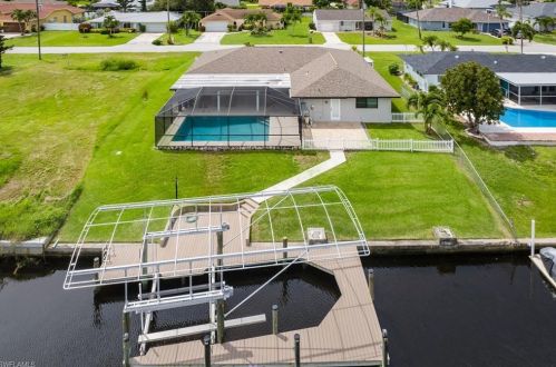 2223 27 Ter, Cape Coral FL  33904-3328 exterior