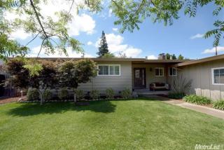 1190 56 Ave, Sacramento CA  95831-3114 exterior