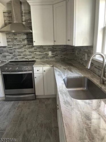 5 Pierson Ln, Oxford NJ  07863-3278 exterior