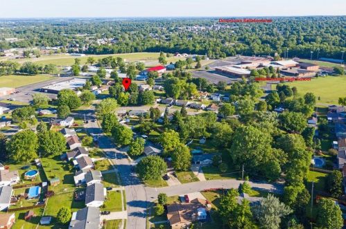 1117 Erie St, Bellefontaine OH  43311-2536 exterior