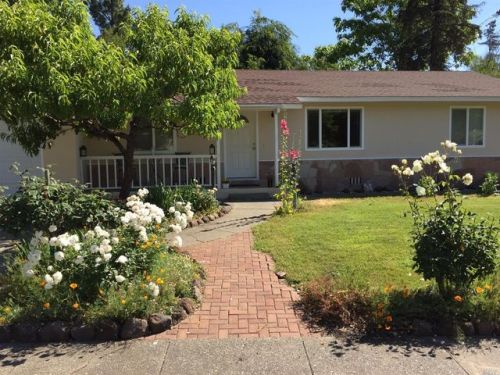 8819 Brown Ave, Santa Rosa, CA