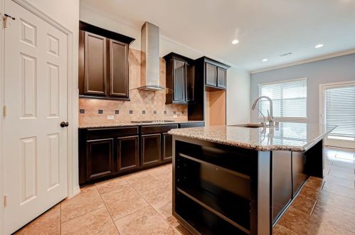 12919 Southern Rdg Dr, Pearland TX  77584-3699 exterior